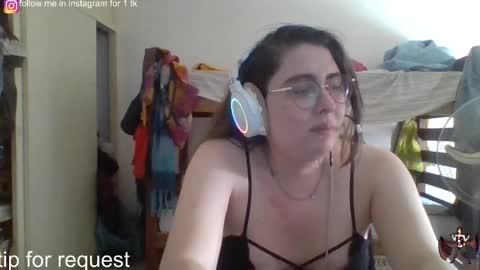 lilsuccubusvicky online show from January 2025 06:10:02 PM