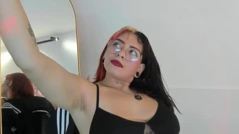 Snapshot of lily666_ chatting on October 2025 07:57:02 PM L i l y online show from October 2025 07:57:02 PM