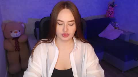 lily_baker_ online show from July 2026 07:45:02 AM