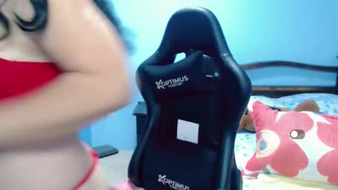 LILYB online show from November 2025 07:02:02 PM