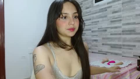 Snapshot of lily_crushx chatting on May 2026 06:10:01 AM Lirio online show from May 2026 06:10:01 AM