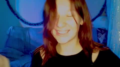 lily_ember online show from January 2026 06:33:01 PM