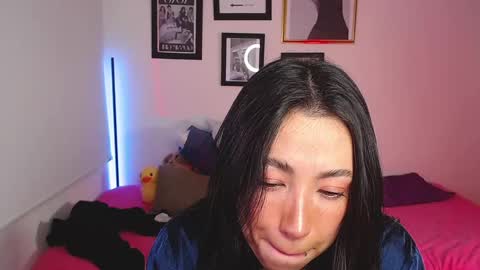 Snapshot of lily_evans_ chatting on February 2025 01:05:02 AM just lily online show from February 2025 01:05:02 AM