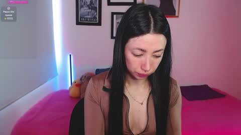 Snapshot of lily_evans_ chatting on March 2025 07:22:01 PM just lily online show from March 2025 07:22:01 PM