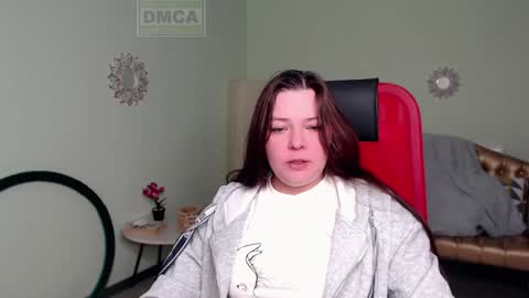 Lily online show from January 2025 06:41:02 AM