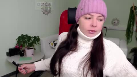 Lily online show from October 2025 05:08:02 AM