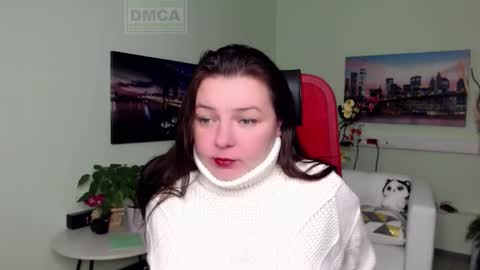 Lily online show from November 2025 04:57:02 AM