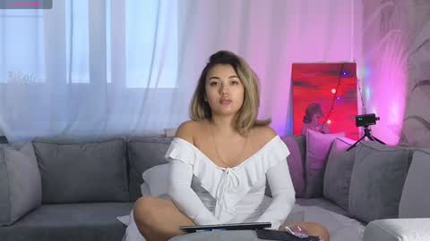Lily online show from January 2025 06:06:02 AM