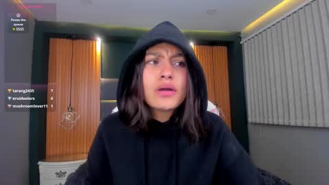 Snapshot of lily_fox1 chatting on February 2025 07:06:02 AM Lily online show from February 2025 07:06:02 AM