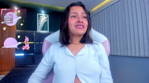 Snapshot of lily_fox1 chatting on March 2025 09:39:02 AM Lily online show from March 2025 09:39:02 AM