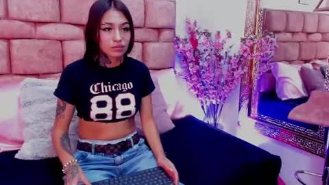 Snapshot of lily_frox chatting on June 2026 12:00:02 PM lily frox online show from June 2026 12:00:02 PM