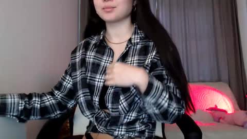 Lily Litle online show from October 2025 11:22:01 AM