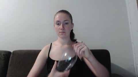 Snapshot of lily_love_x chatting on October 2025 02:01:02 AM lily_love_x online show from October 2025 02:01:02 AM