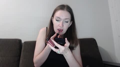 Snapshot of lily_love_x chatting on November 2025 12:10:01 AM lily_love_x online show from November 2025 12:10:01 AM