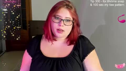Elina  online show from September 2025 10:24:02 PM
