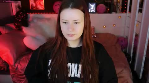 Snapshot of lily_moonlight chatting on February 2026 07:01:01 AM Lily online show from February 2026 07:01:01 AM