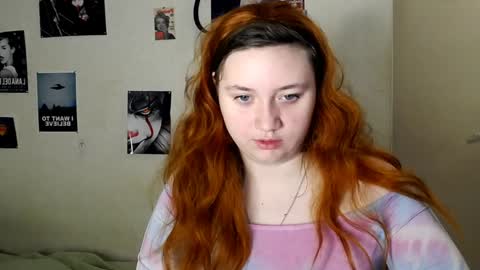 Snapshot of lily_shamy chatting on December 2024 02:45:01 PM Alice online show from December 2024 02:45:01 PM