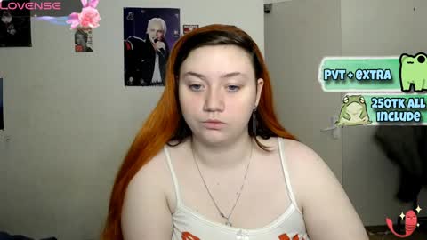 Snapshot of lily_shamy chatting on January 2025 02:14:01 PM Alice online show from January 2025 02:14:01 PM