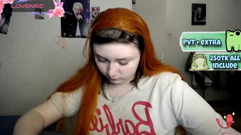 Snapshot of lily_shamy chatting on February 2025 02:45:01 PM Alice online show from February 2025 02:45:01 PM