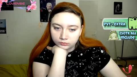 Snapshot of lily_shamy chatting on February 2025 08:18:01 PM Alice online show from February 2025 08:18:01 PM