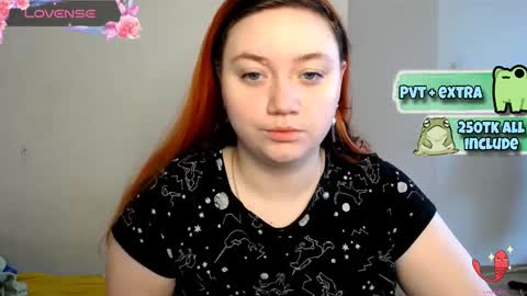 Snapshot of lily_shamy chatting on March 2025 09:00:01 AM Alice online show from March 2025 09:00:01 AM