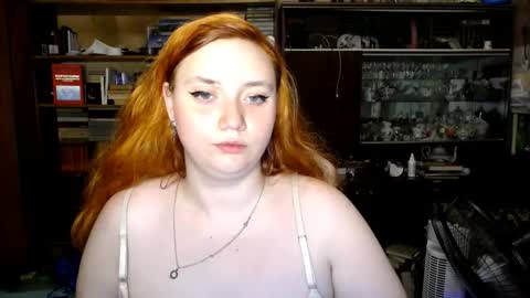 Snapshot of lily_shamy chatting on September 2025 01:17:01 AM Alice online show from September 2025 01:17:01 AM