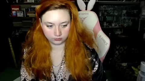 Snapshot of lily_shamy chatting on October 2025 05:54:02 PM Alice online show from October 2025 05:54:02 PM