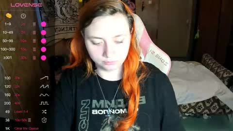 Snapshot of lily_shamy chatting on May 2026 07:52:01 PM Alice online show from May 2026 07:52:01 PM