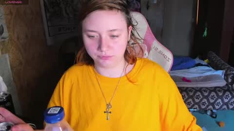 Snapshot of lily_shamy chatting on May 2026 12:03:02 PM Alice online show from May 2026 12:03:02 PM