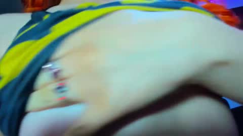 Snapshot of lily_stone04 chatting on November 2025 10:04:01 AM lily_stone04 online show from November 2025 10:04:01 AM