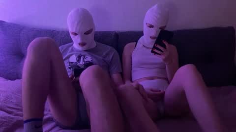 Snapshot of lilybabyshy chatting on December 2025 04:16:01 PM Yan and Adela online show from December 2025 04:16:01 PM