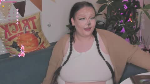 Lily online show from October 2025 04:52:01 PM