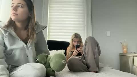 lilybrown07 online show from February 2026 06:37:02 PM