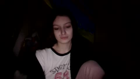 lilycandy_ online show from December 2024 06:21:01 PM