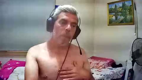 lilylovelyman50 online show from June 2026 04:40:02 PM