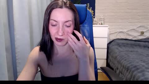 Lily online show from December 2025 04:20:03 AM