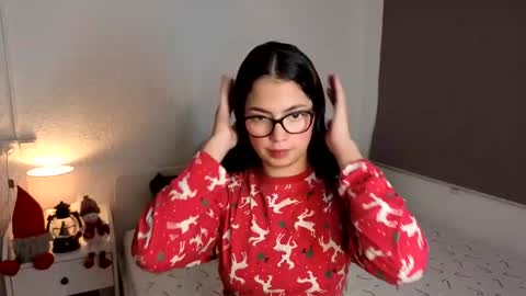 LillyPanda online show from November 2025 08:24:02 PM