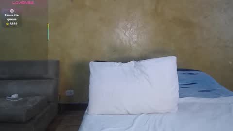 Lily Queen online show from February 2026 07:32:02 PM