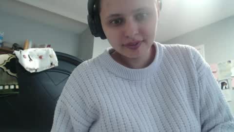 Snapshot of liminaldoll chatting on June 2026 09:30:01 PM Liminal online show from June 2026 09:30:01 PM