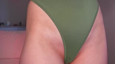 Snapshot of limy_sweet chatting on February 2025 07:04:02 AM limy_sweet online show from February 2025 07:04:02 AM