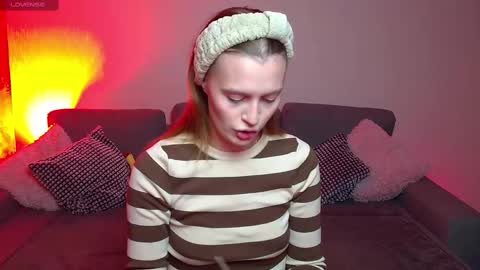 Snapshot of lina_bush chatting on December 2024 05:10:02 PM lina_bush online show from December 2024 05:10:02 PM