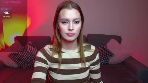 Snapshot of lina_bush chatting on December 2024 08:58:02 PM lina_bush online show from December 2024 08:58:02 PM