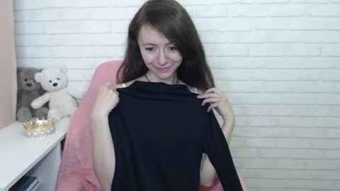 Snapshot of lina_rouge_ chatting on September 2025 04:06:02 AM Lina Rouge online show from September 2025 04:06:02 AM