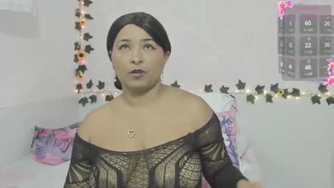 LINA SANCHEZ online show from October 2025 03:12:02 PM