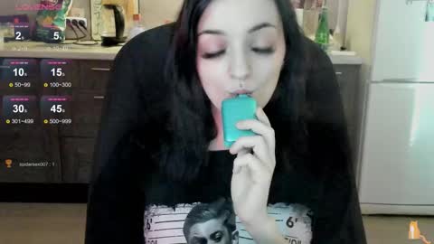 Lina 3  1715622743 online show from September 2025 08:25:01 AM