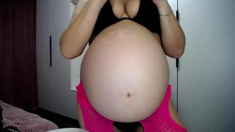 Snapshot of linasparks chatting on December 2024 08:12:02 PM Lina Sparks online show from December 2024 08:12:02 PM