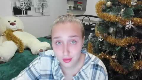 Snapshot of linatruly chatting on January 2025 08:15:02 PM Lina online show from January 2025 08:15:02 PM