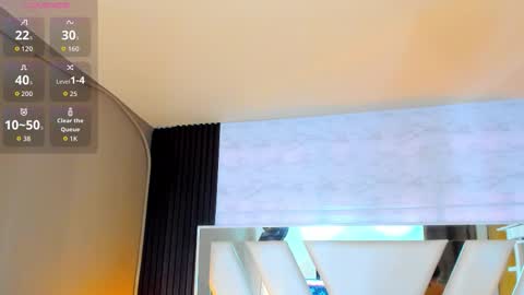  Linda  online show from November 2025 06:34:02 PM