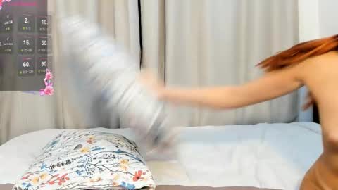 linda__lips online show from November 2025 04:18:02 PM