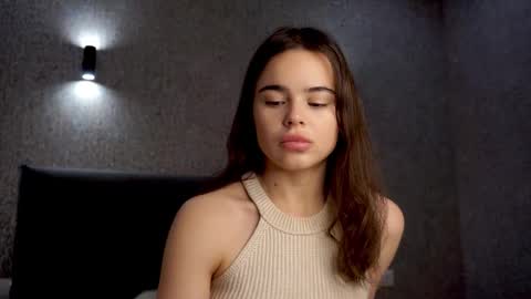 Linda online show from October 2025 01:13:01 PM